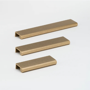 Lo&Co Lincoln Pull | Tumbled Brass