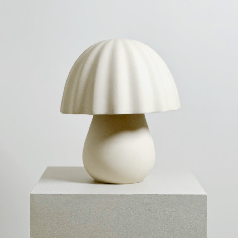 Robert Gordon Periwinkle Table Lamp | Bone