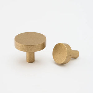 Lo&Co Ascot Knob | Tumbled Brass