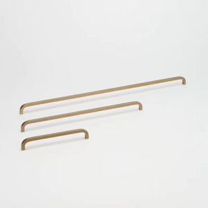 Lo&Co Curve Pull  | Tumbled Brass