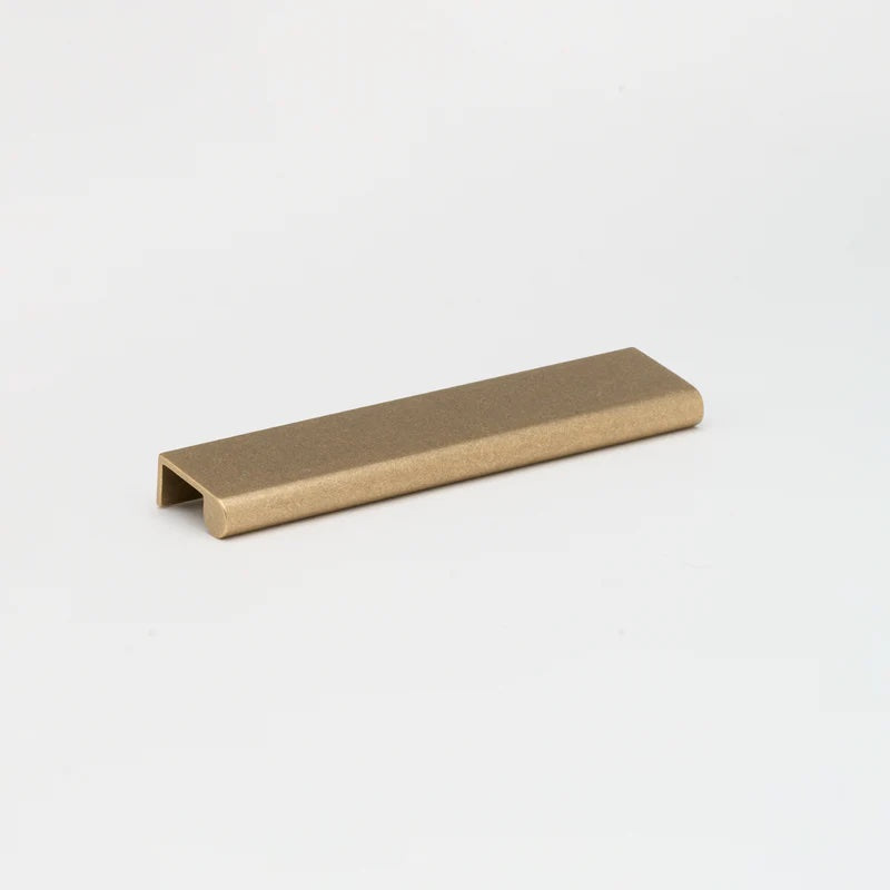 Lo&Co Lincoln Pull | Tumbled Brass