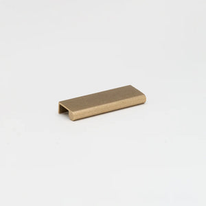 Lo&Co Lincoln Pull | Tumbled Brass